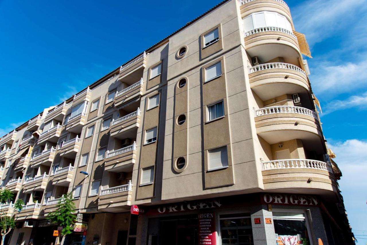 Holiday Suite Caballero De Rodas 92 Torrevieja Exterior foto